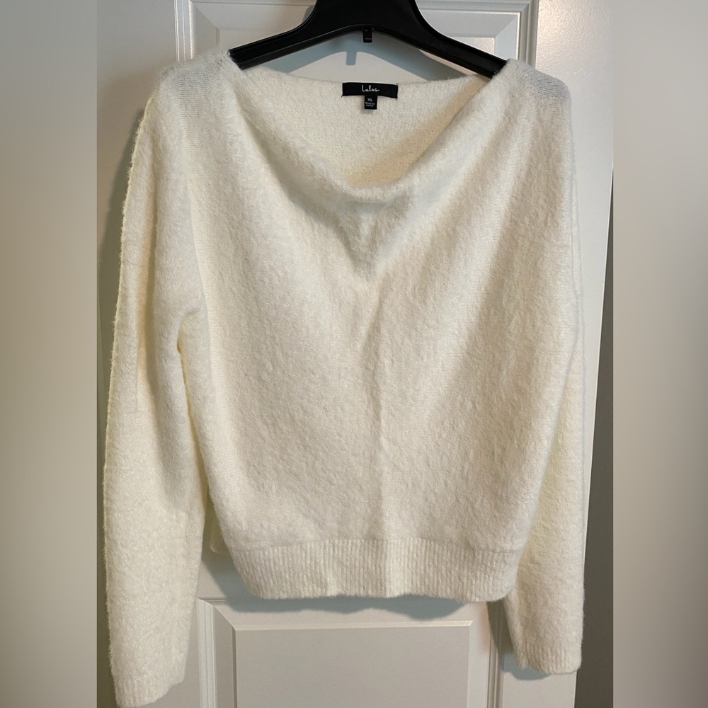 So cute! Lulus white fluffy sweater.  XL. EUC